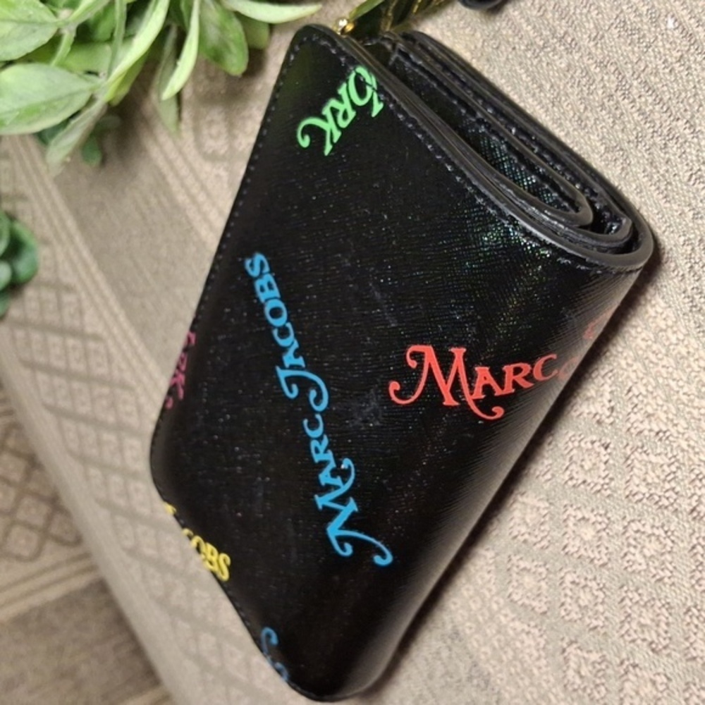 Marc Jacobs Black Multicolor Logo Compact Wallet - Picture 5 of 16